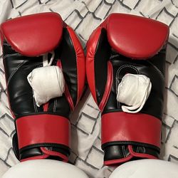 Boxing Gloves, With Wrap And Training Pads