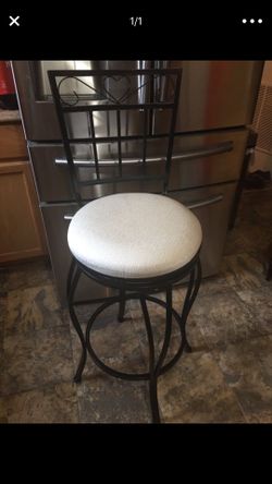 Set of 2 high stools in the box
