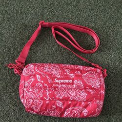 Supreme Puffer Side Bag