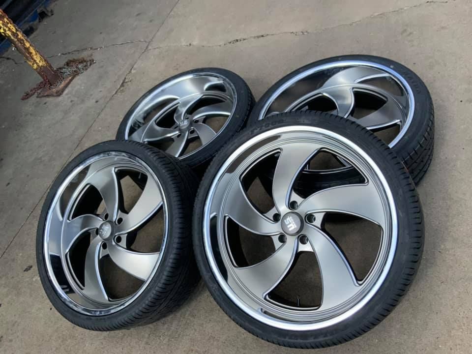 22" US MAG RIMS TIRES DESPRADO WITH TIRES GUN MATAL & SILVER MACHINE