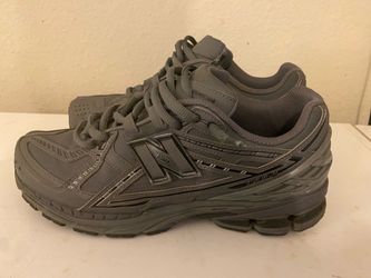 New Balance 1906 size 9