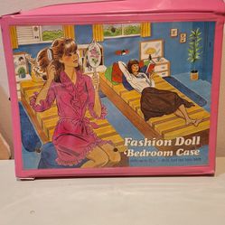 Vintage DOLL CASE with Fold Out Beds