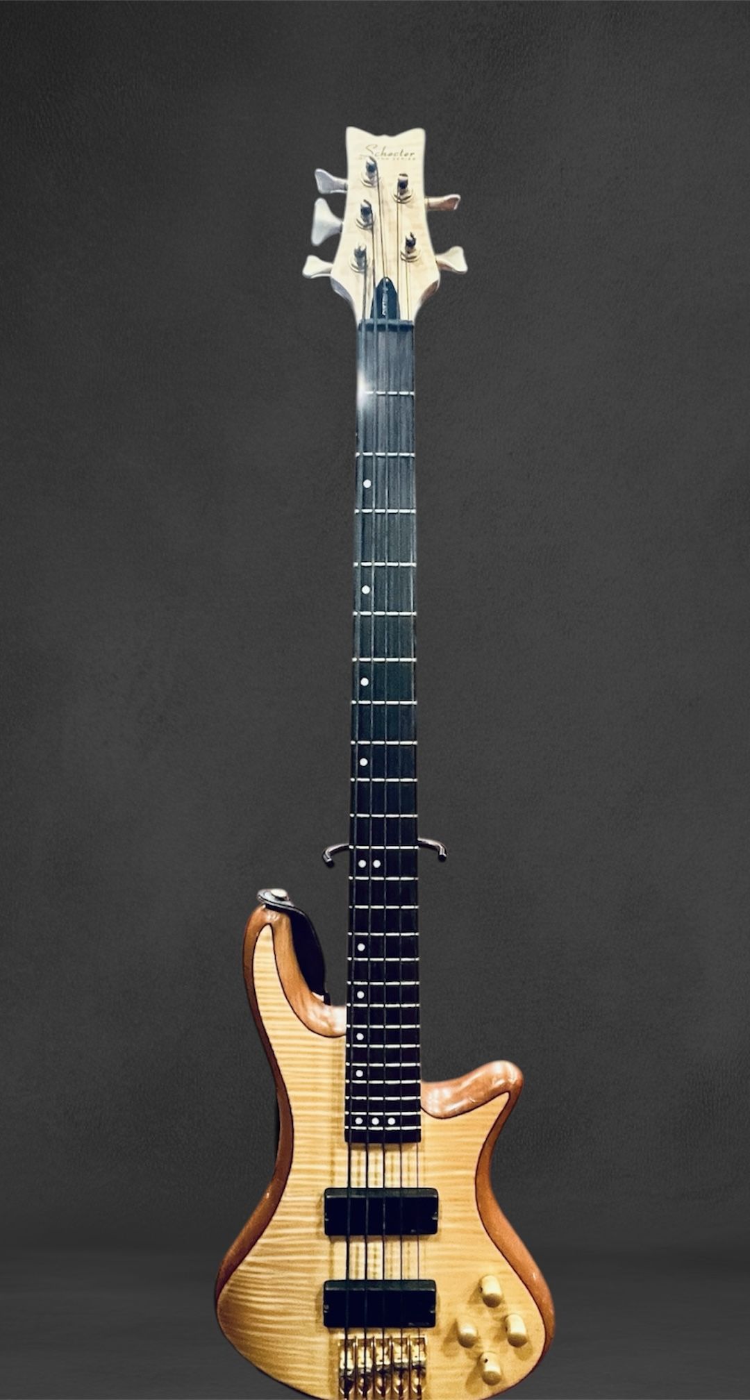 Schecter Bass “Diamond Series”