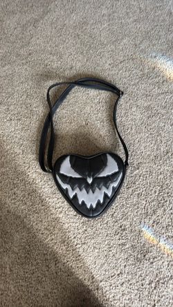 Pumpkin Kult Love, Pain And Stitches Black Heart Shaped Crossbody Bag