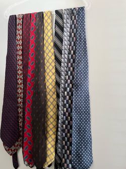 Lots of 10 different brand men’s tie neck like new $5