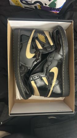 Jordan 1 Retro High Black Metallic Gold