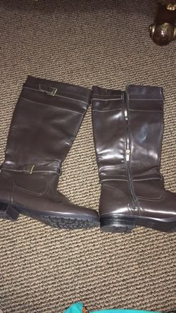 Long boots size 9 new
