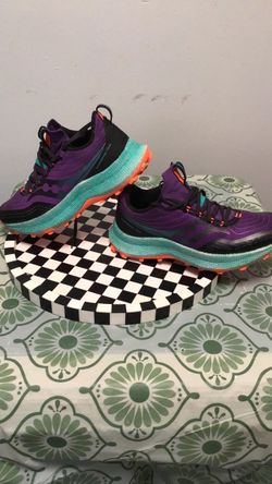 Saucony Endorphin Trail Running Sneakers WMN9.5