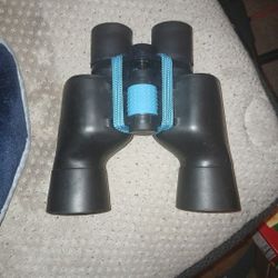 Binoculars 