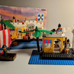 Vintage LEGO Pirates #6267: Lagoon Lock-Up Complete W/ Instructions