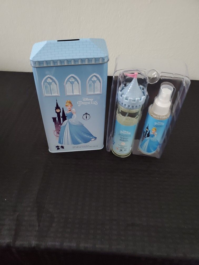 DISNEY PRINCESS CINDERELLA SET 2 PC $22