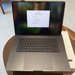 MacBook Pro 16 M4 pro 48Gb 512Gb 85 Cycles
