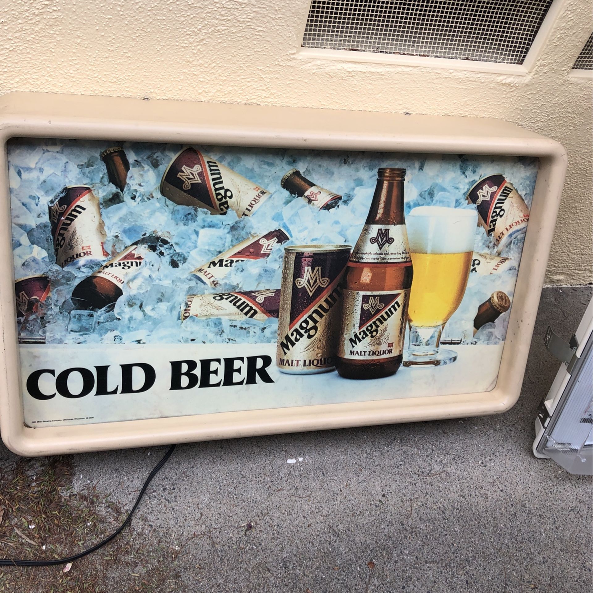 Vintage Cold Beer Light Up Signs for Sale in Orange, CA OfferUp