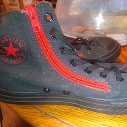 Boys Converse 