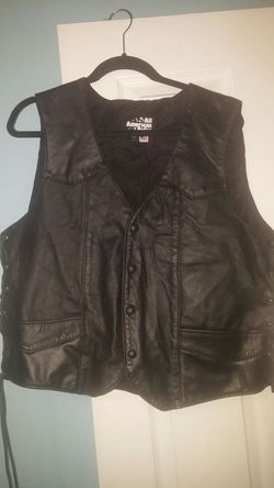 Motorcycle Vest New size Large need gone today