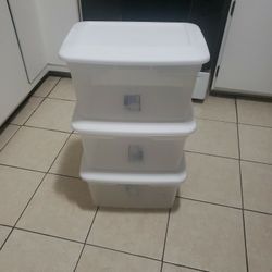 3 Containers 