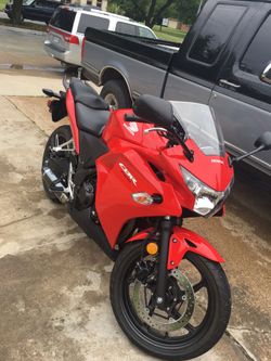 2013 CBR 250R clean title in hand