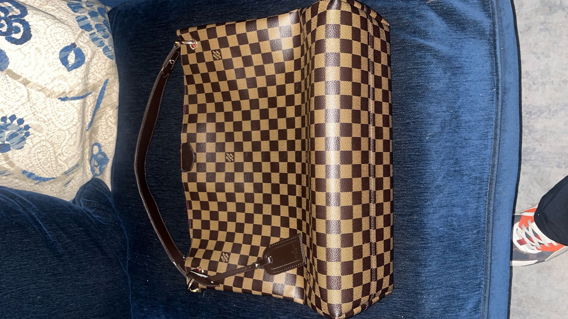 Louis Vuitton Graceful MM Handbag 