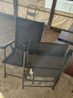 Folding outdoor chairs