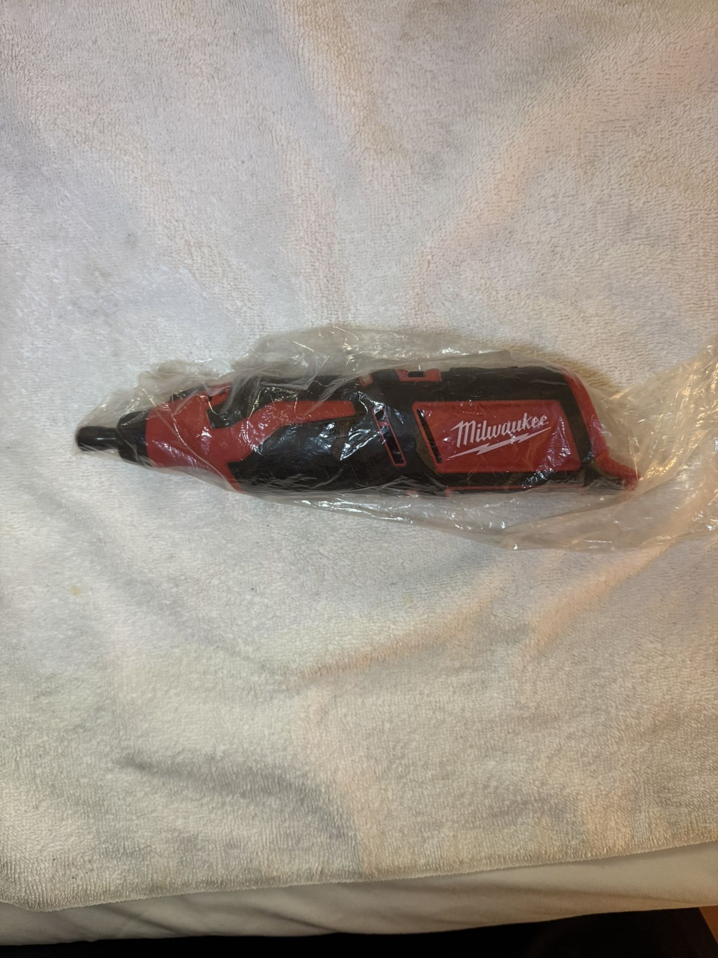 Milwaukee M12 12V Max Rotary Tool