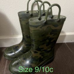 Boy Rain Boots Size 9/10c 