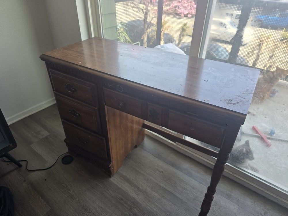 Tv Stand / Decent Desk