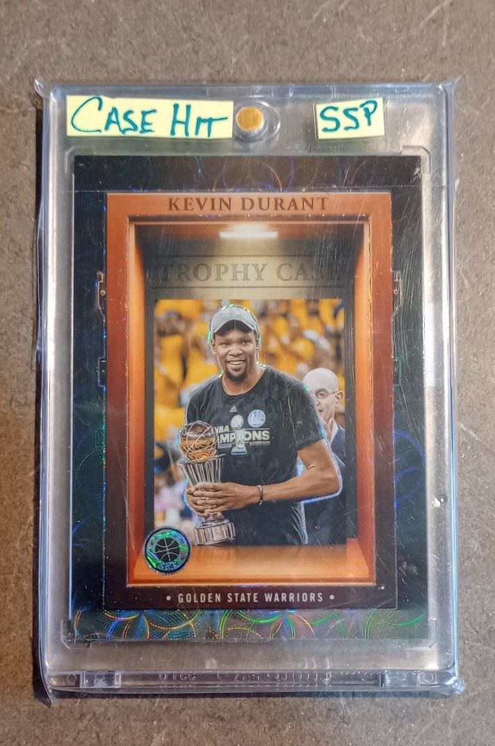 Kevin Durant '23-'24 Premium Stock: Trophy Case-Premium Scope