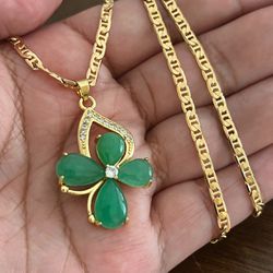 Gold Filled Green Stone Flower Pendant And 20 Inch Necklace