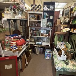 Vintage Furniture, Decor, Collectibles & Books
