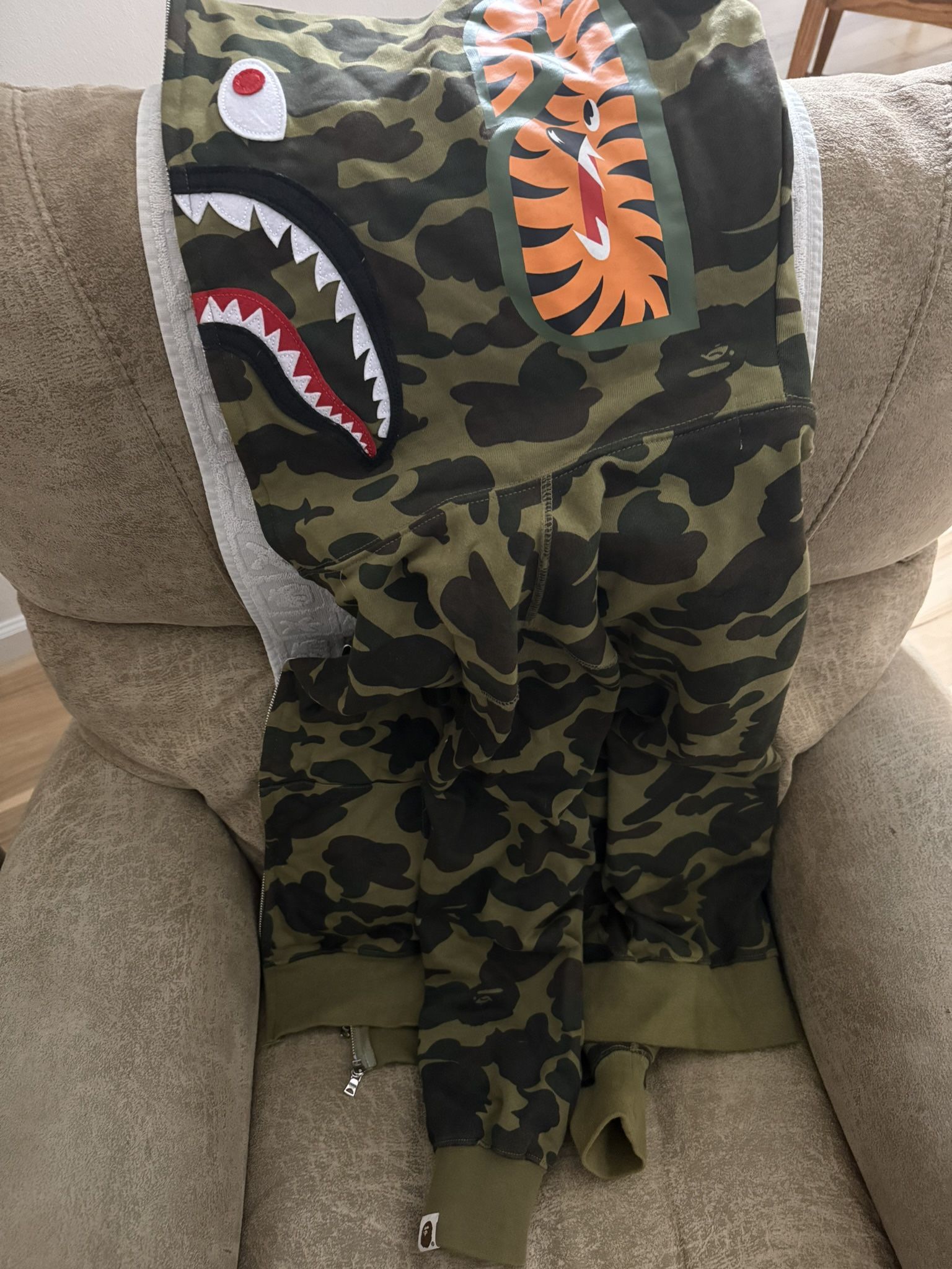 BAPE First Camo Full Zip Hoodie Size Large 200$ Or For Trade