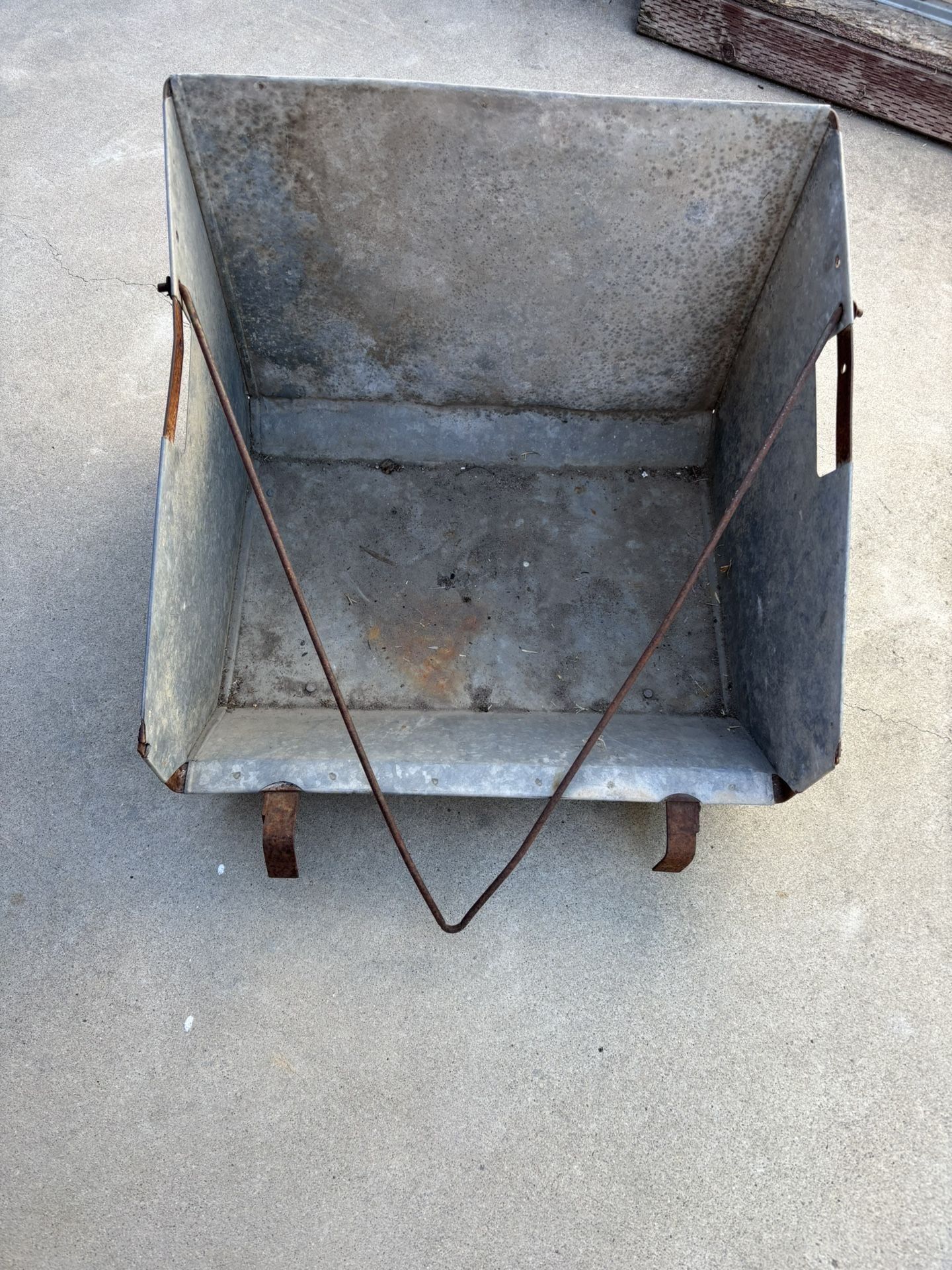 Steel Grass Catcher 