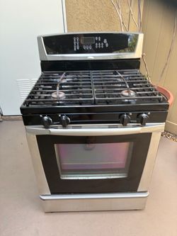 Gas stove