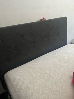 Full size bed