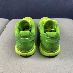 Kobe 6 Grinch 2020 CW2190-300 Men’s Size 10 Excellent Condition