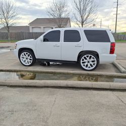 Tahoe Good Condition