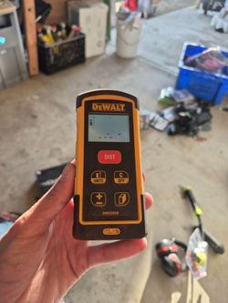 DeWalt DW03050 Laser Distance Measurer