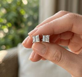 1CT diamond earrings