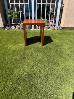 Small end table