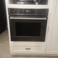 GE CAFE Series 30" Built-In Oven
