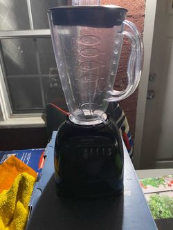 Used Oster Blender with Clear Plastic Jar