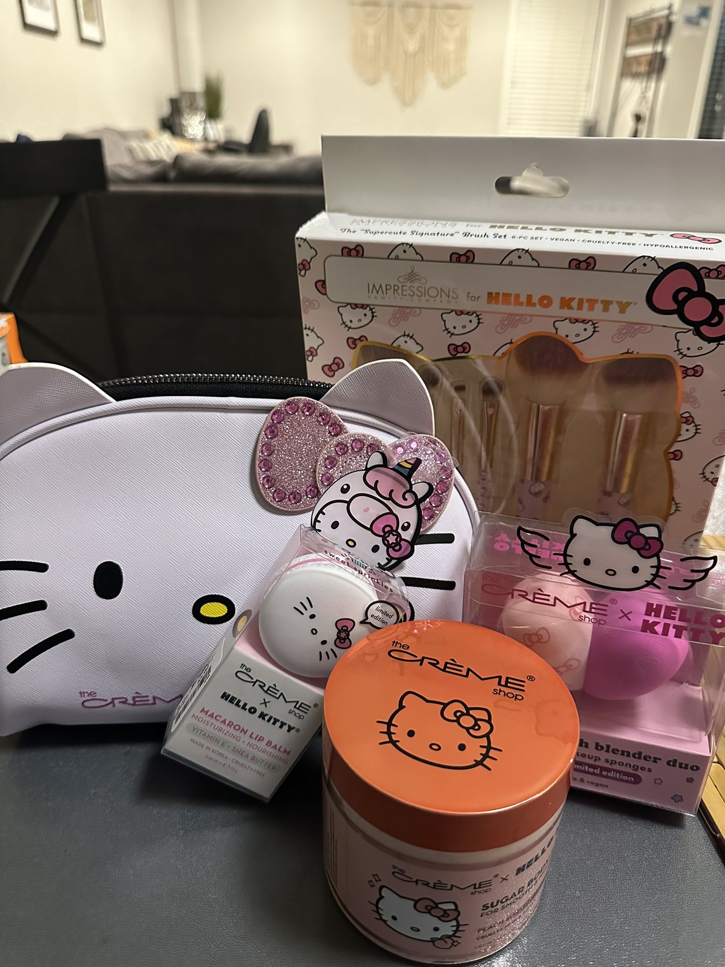 Hello Kitty Bundle 