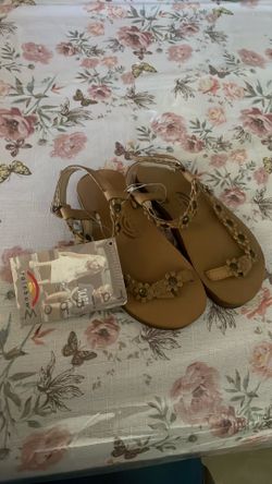 Rainbow Childrenβs Sandals size 9/10 π