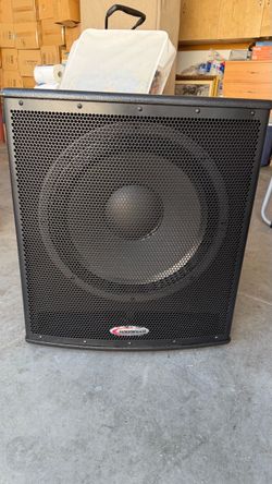 Powered Subwoofer with cables (Great Condition)