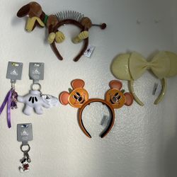 HAIR TIES & STYLING ACCESSORIES 