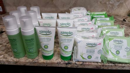 Simple facial cleanser and wipes!!