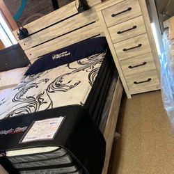 Rustic Style Bedroom Suite 