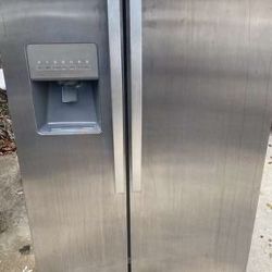 Whirlpool 2 Door Refrigerator