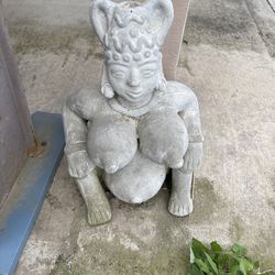 Fertility Goddess, Concrete Statue Stands At 14in Tall
