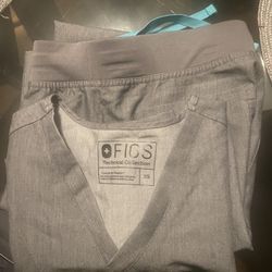 FIGS  $40 SET IN VERY GOOD CONDITIONS