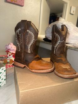 boy boots